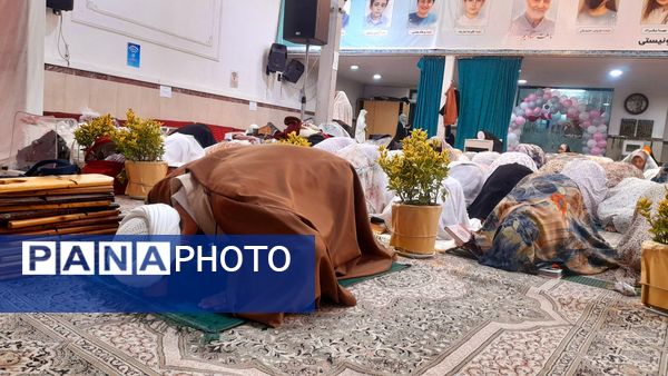 نخستین روز اعتکاف دانش‌آموزی ناحیه ۳ کرج در مسجد حضرت خدیجه(س)