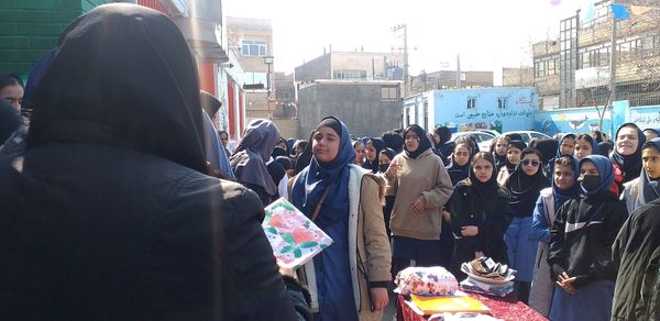 تقدیر از دانش آموزان برتر علمی، پرورشی، آموزشی و ورزشی در دبیرستان میثاق م