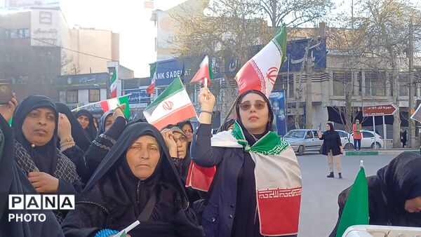  بانوان خرم‌آبادی برای دفاع از وطن برخاستند
