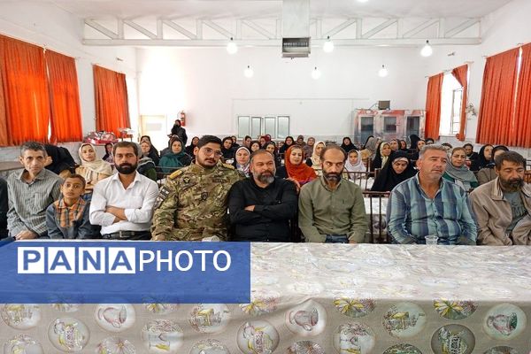 اولین جلسه انجمن اولیا و مربیان در دبیرستان شهید مجید دهنوی