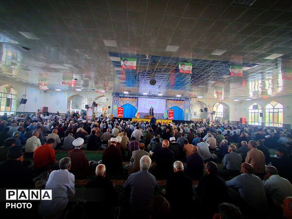 نماز عبادی سیاسی جمعه در شهرستان کاشمر 