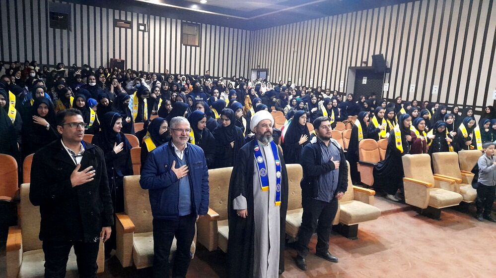 برگزاری همایش یاوران انقلاب و پیشتازان مقاومت ناحیه 3 کرج