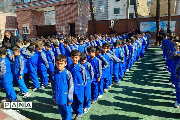 جشن ولادت حضرت زینب(س) و روز پرستار در دبستان شهید حسین غفاری