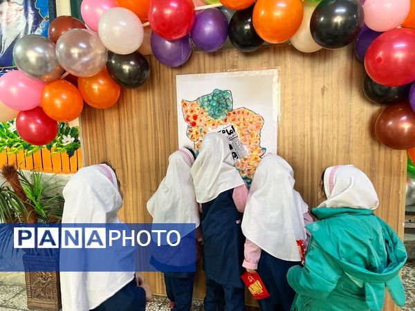 نواختن زنگ انقلاب در دبستان‌المهدی ناحیه 2 کرج 