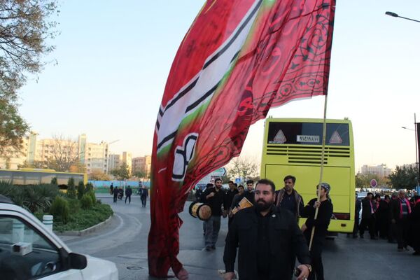 استقبال باشکوه مجاوران امام مهربانی‌ها از میهمانان بیست و دومین اجلاسیه بین‌المللی پیرغلامان حسینی در مشهد