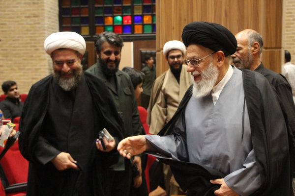 چهارمین سالگرد شهادت استاد طلبه مجاهد محمدحسین فرج نژاد و خانواده ایشان در یزد