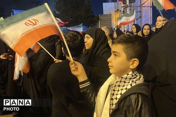 خون شهیدان، جوانه می‌زند