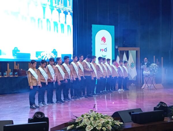 آیین تجلیل از واحدهای نمونه استاندارد و سفیران دانش‌آموزی استاندارد