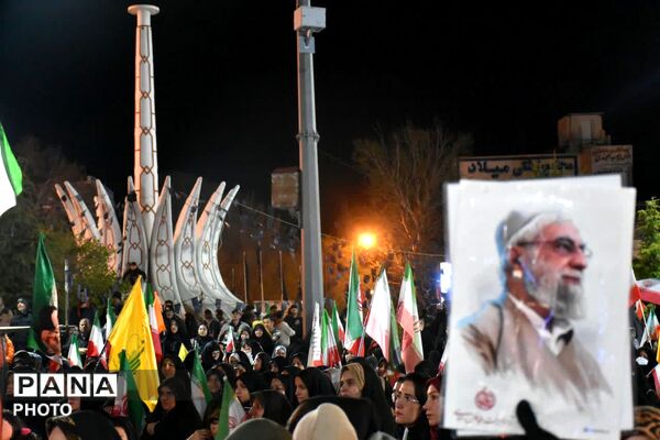 52 شب حضور در میدان به عشق ایران