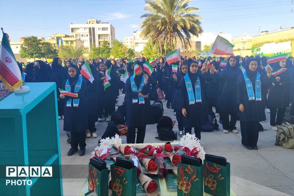 آیین گرامیداشت هفته نیروی انتظامی در دبیرستان الزهرا