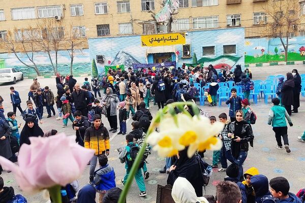 حضور پر شور دانش آموزان ناحیه دو شهرری در جشن نیمه شعبان و ایرانمون