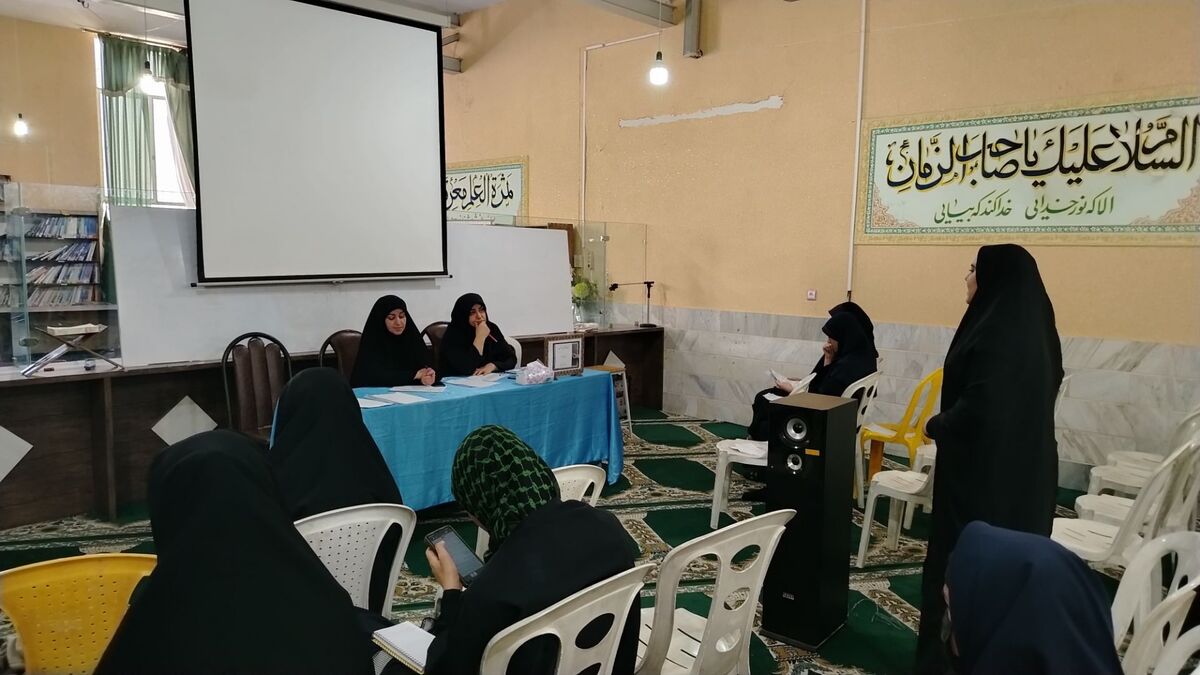 گفتمان مهدوی راهگشای هویت نوجوانان و جوانان است