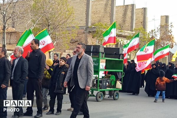 در فراق رهبر شهید