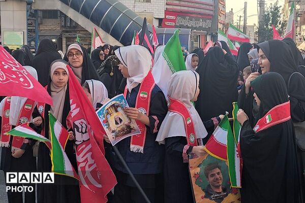 رزمایش ۵۰۰۰هزارنفری جانفدای ایران با نیابت از آقای شهید،با حضور فرهنگیان شهرستان قدس