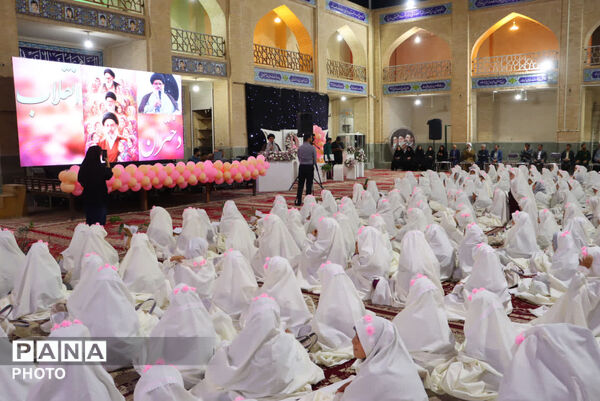 جشن تکلیف بیش از ۷۰۰ دانش آموز بافقی