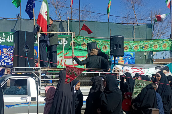 مردم شهر صغاد حامی آرمان‌های انقلاب با حضور در راهپیمایی ۲۲ بهمن