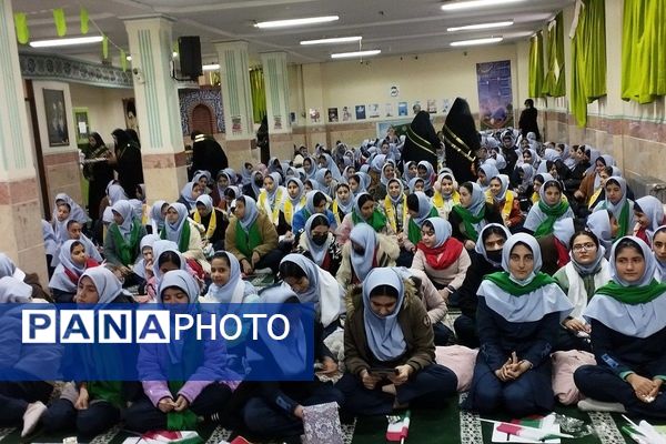 مراسم چهارشنبه‌ امام‌ رضایی در بهارستا‌ن دو