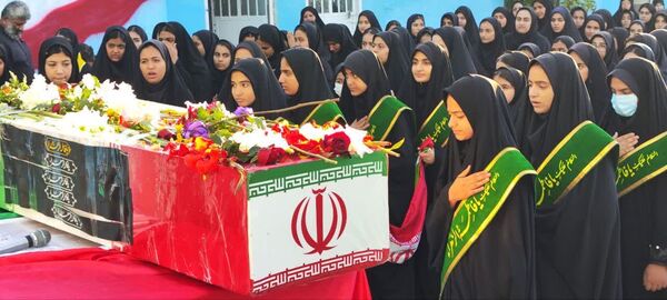 استقبال مدارس دشتی از شهید گمنام