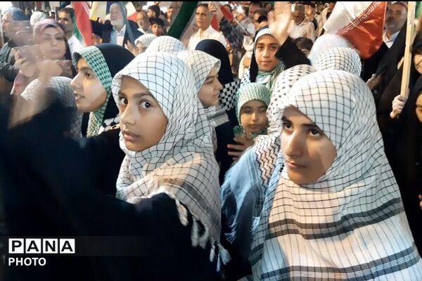 بیداری در دل شب؛ همصدایی برای وطن