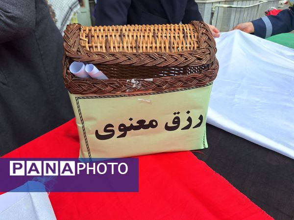 آماده‌سازی فضای مدارس شهرستان برای استقبال از پیکر مطهر شهید گمنام 