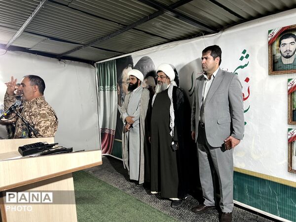 راهپیمایی و تجمع مردمی در هشتگرد ساوجبلاغ با حضور پرشور مردم 