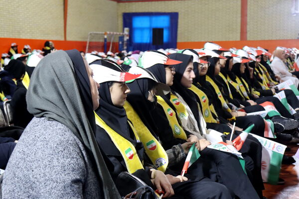جشن نیکوکاری در مدرسه شهید حدادی تبریز