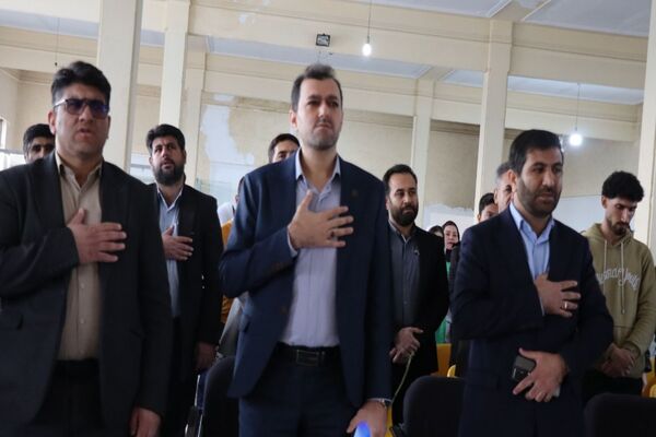 آیین روز درختکاری در هنرستان کشاورزی شهید باهنر پاکدشت 