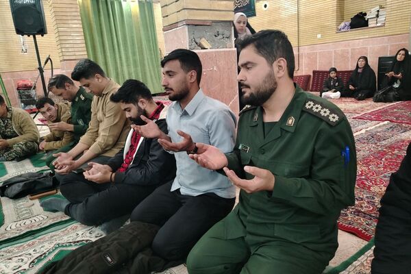 محفل انس باقرآن کریم در حسینه  شهر بار