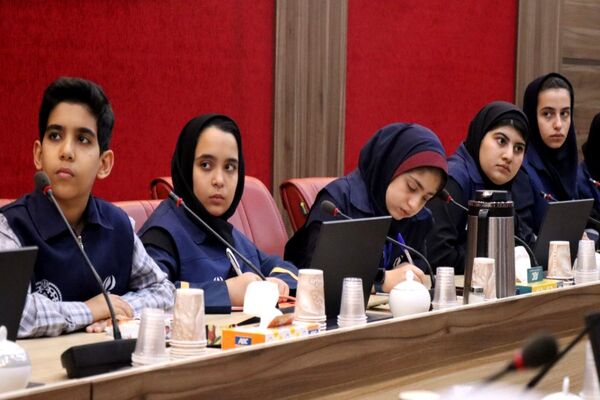 نشست صمیمی فعالین رسانه ای دانش‌آموزان با مدیرعامل خبرگزاری پانا