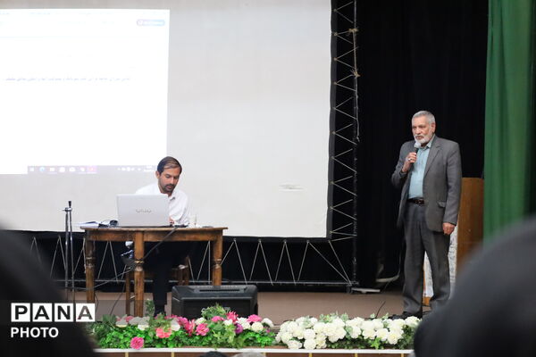جلسه هم اندیشی مسئولان جوامع فرهنگی قرآنی