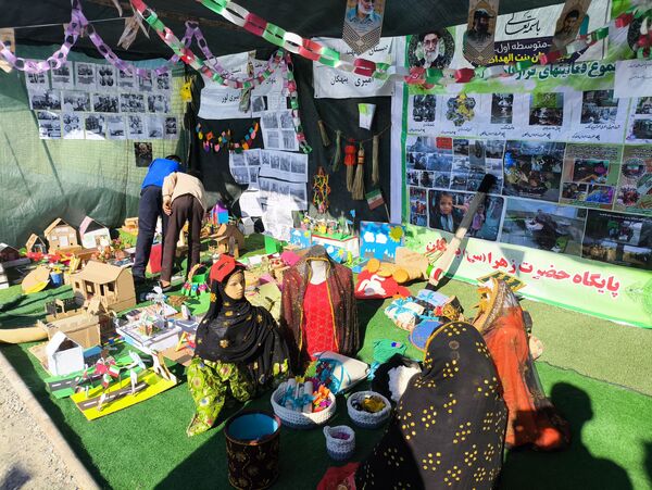 جشن دهه فجر و اعیاد شعبانیه در روستاهای لور و بنهکان