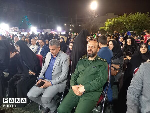 قاب‌های ماندگار از قرارگاه فرهنگی منطقه ۱۰ در هفته معلم 