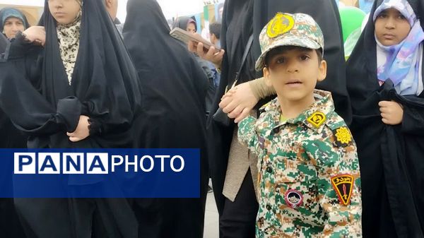 سازمان دانش‌آموزی و پانا استان یزد همه پای کار در ۲۲ بهمن