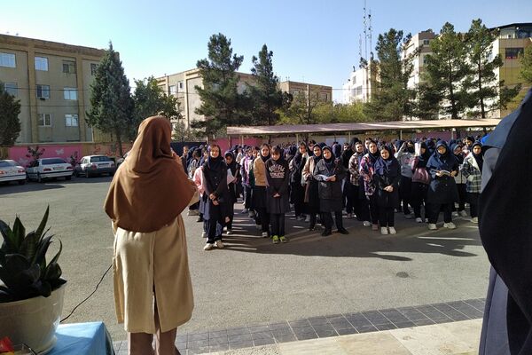 طنین غیرت و بیداری نسل نو در برابر استکبار