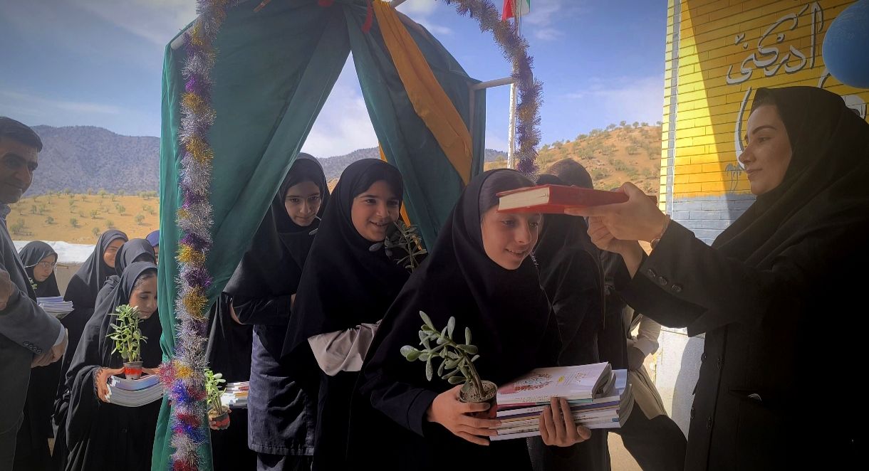 جشن جوانه‌ها آغازی نو برای دانش‌آموزان 