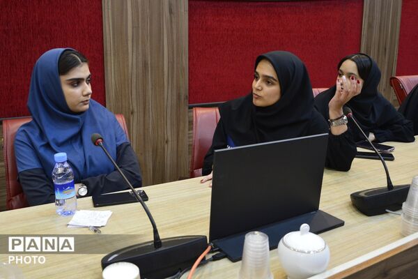 نشست خبری مدیرکل آموزش و پرورش شهرستان‌های استان تهران با خبرنگاران پانا