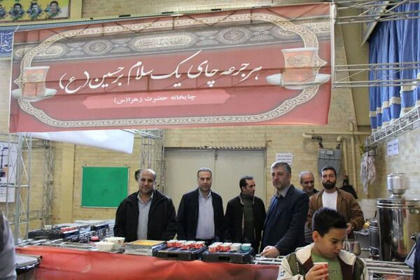 تقدیر از مدیران و فعالان پیشگیری از آسیب‌های اجتماعی شهرک امید صفادشت در نماز جمعه