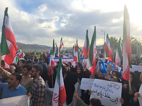 فریاد حمایت برای تحقق شکوه وطن در فناوری هسته‌ای