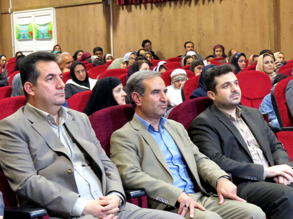 اختتامیه جشنواره شعرخوانی و شعر سرایی بومی‌ محلی 