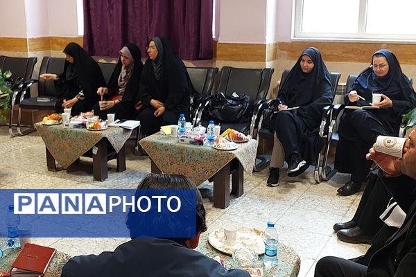 گردهمایی نمایندگان مدیران مناطق شهرستان‌های استان‌‌تهران در بهارستان‌۲