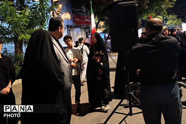 محفل انس با قرآن دانش‌آموزی در بزرگداشت مقام رهبر شهید در بجنورد