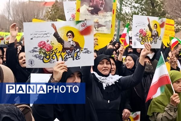 راهپیمایی باشکوه ۲۲ بهمن در اسلام‌آباد غرب