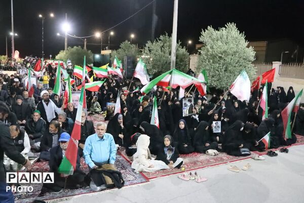 حضور گسترده دانش آموزان خدیجه کبری ابرکوه در گرامیداشت شهدای میناب