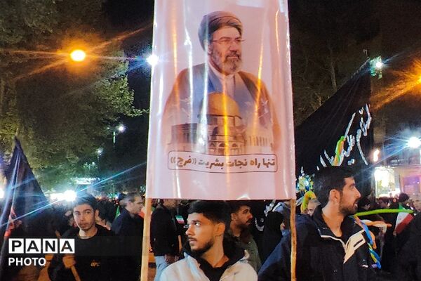 در شب پیروزی انقلاب اسلامی، شهریار در جوش‌ و خروش