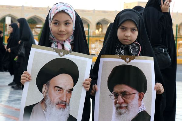 راهپیمایی گرامیداشت روز عفاف و حجاب در مشهد