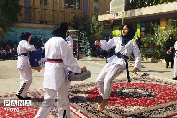 المپیاد ورزشی در مدارس حاتم، ارشاد و راضیه شکرایی ناحیه دو شهرری 