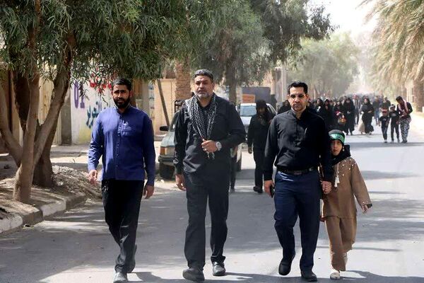 جاماندگانی که در غبار راه پیمودند