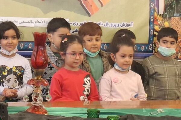 دانش آموزان نورانی حاضر در محفل