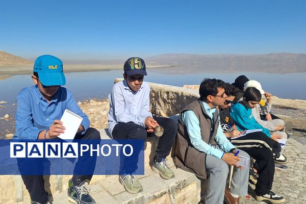 تالاب مهارلو میزبان نسل آینده حافظان زمین