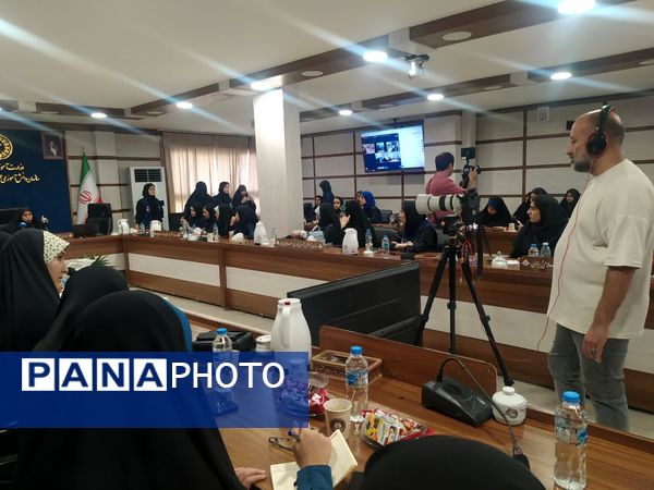 حضور خبرنگاران پانا استان قم در دوره آموزشی نوراوی مهر